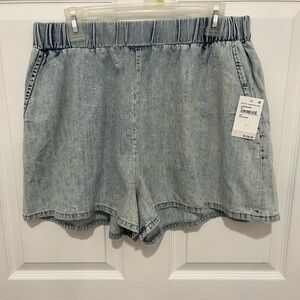 NWT Good American Crystal Studded Shorts Size 4